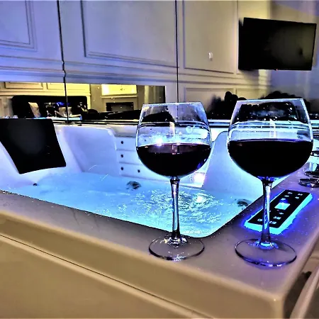 Luxury Jacuzzi Apartment Krakow Exterior photo